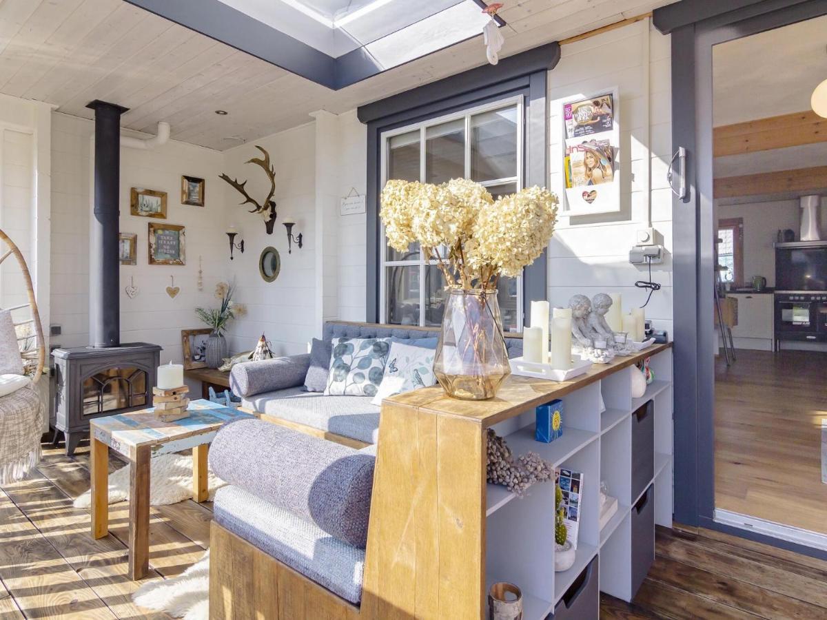 Beautiful Holiday Home With Private Terrace Kropswolde Eksteriør billede